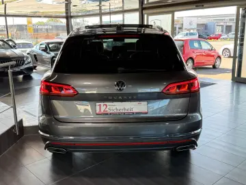 Touareg 3.0 Elegance eHybrid*4M*Pano*Luft*Matrix