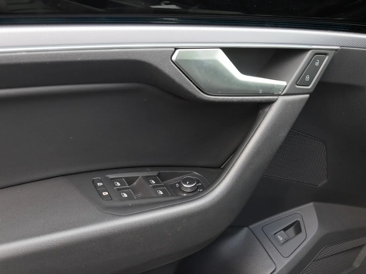 Touareg 3.0 TDI R-LINE BLACK IQ VIRTUAL AIR PANO
