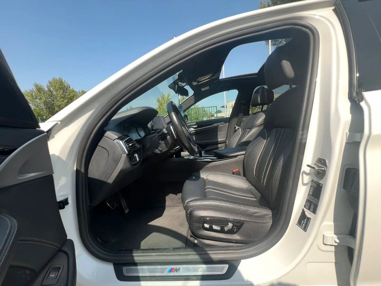 530d/M Sport/5Lim/HeadUp/Pano/Ambiente