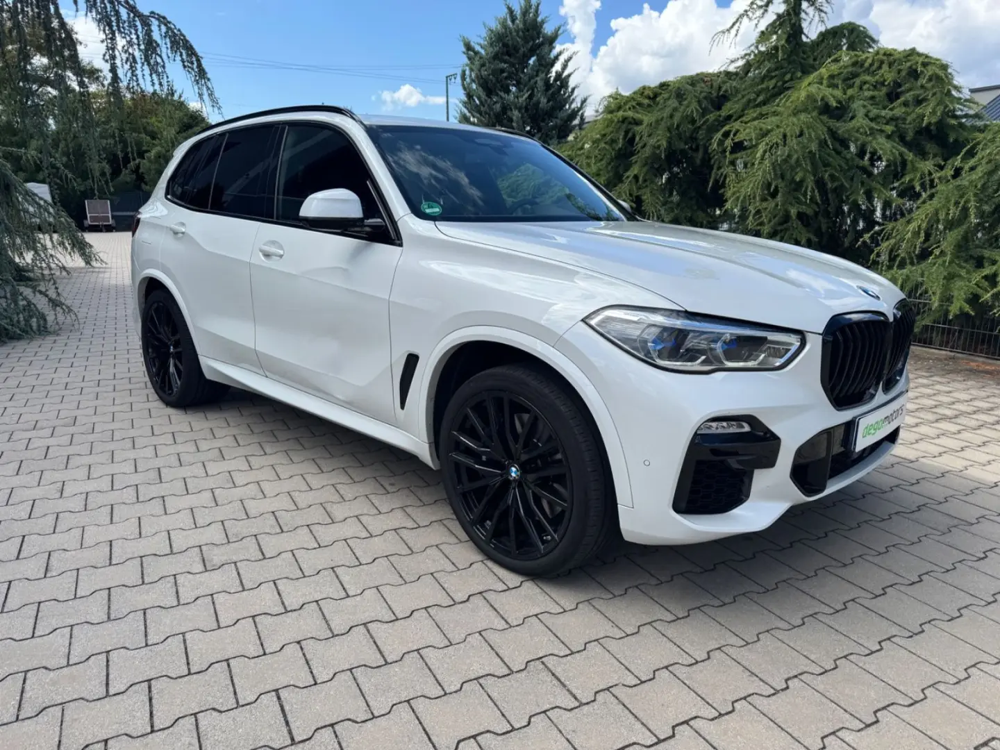 X5 M50i*MASSAGE*SKY LOUNGE*