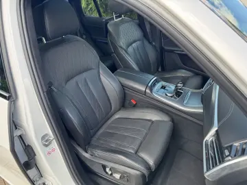 X5 M50i*MASSAGE*SKY LOUNGE*