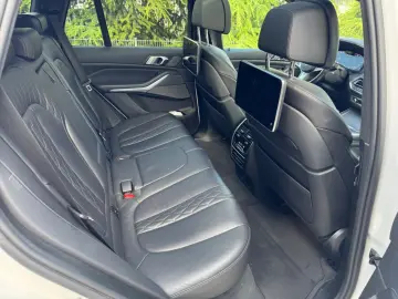 X5 M50i*MASSAGE*SKY LOUNGE*