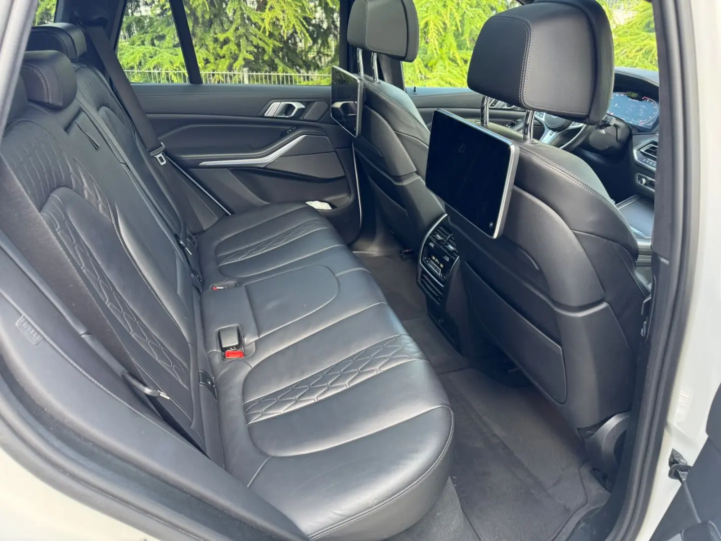 X5 M50i*MASSAGE*SKY LOUNGE*