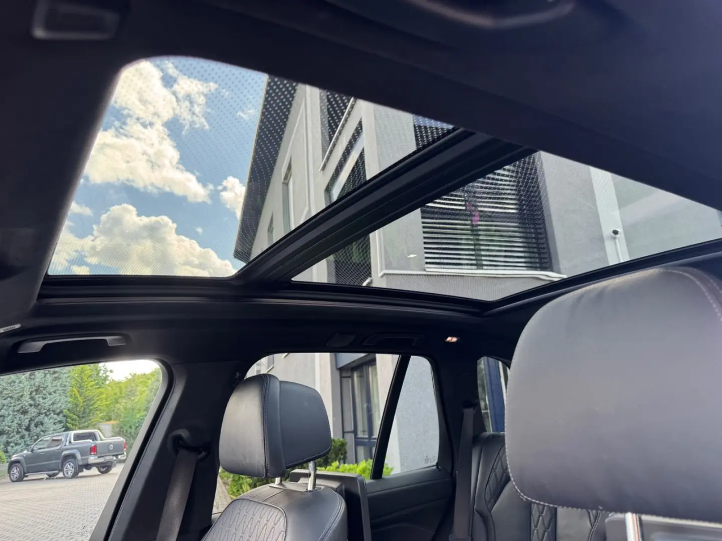 X5 M50i*MASSAGE*SKY LOUNGE*