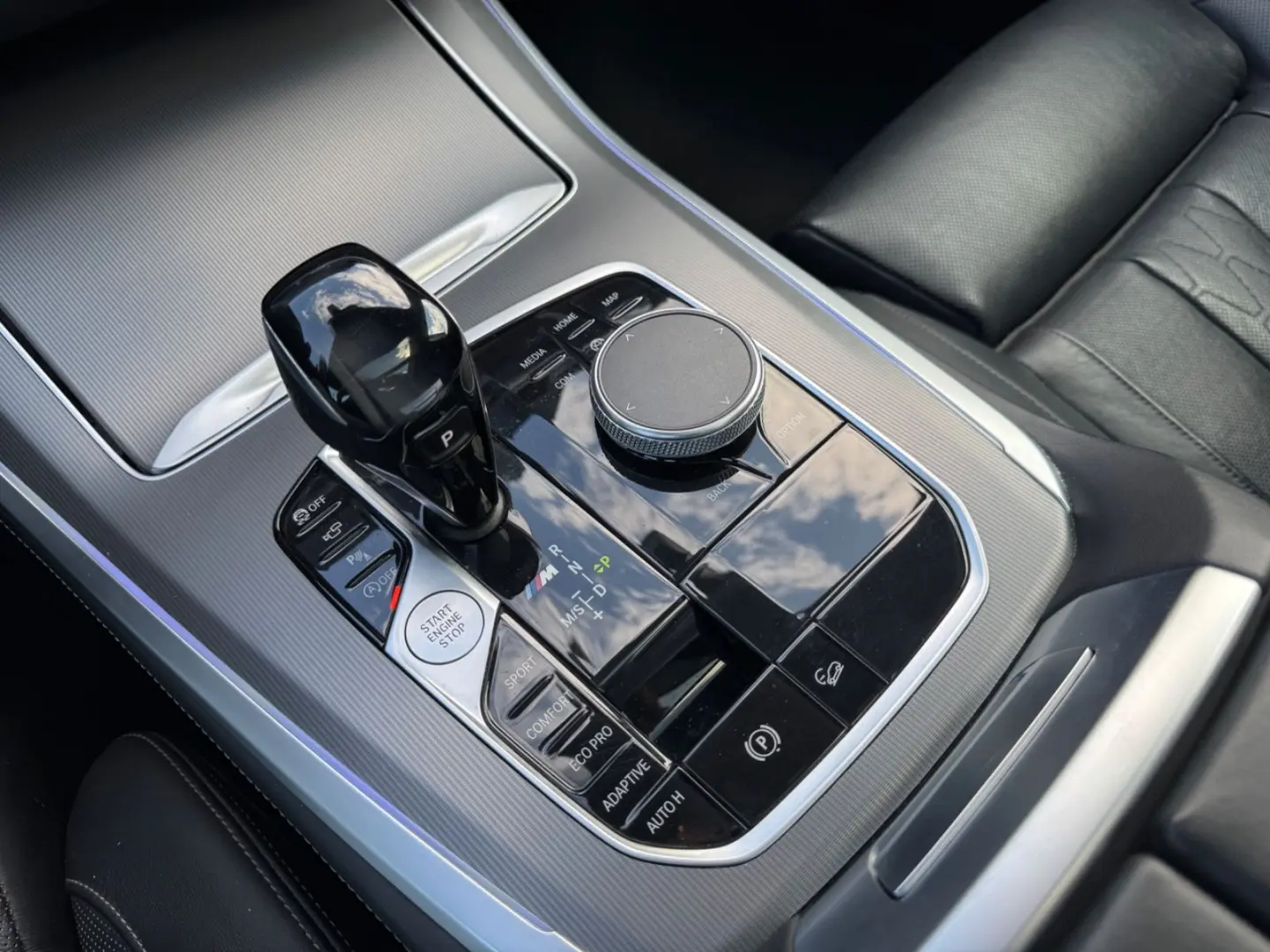 X5 M50i*MASSAGE*SKY LOUNGE*