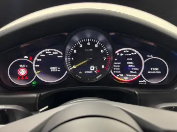 Panamera 4 E-Hybrid Platinum Edition