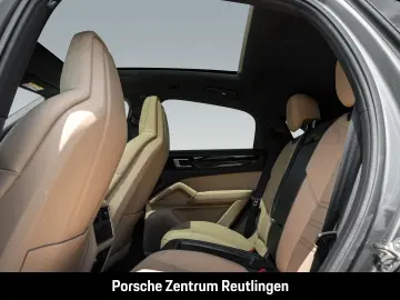 Cayenne E-Hybrid Coupe Sport-Chrono Sportabgas