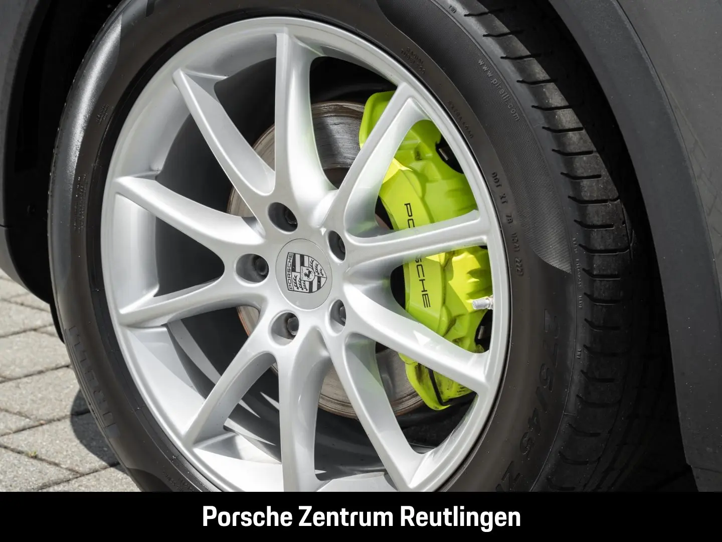 Cayenne E-Hybrid Coupe Sport-Chrono Sportabgas