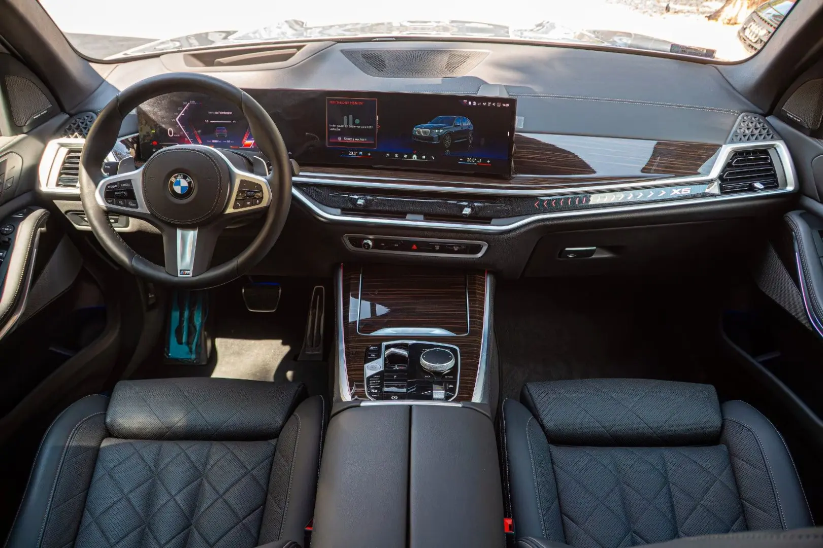 X5 30d M SPORT.DR.ASS.LUFT.SOFTC.PANO.AHK.2STÜCK