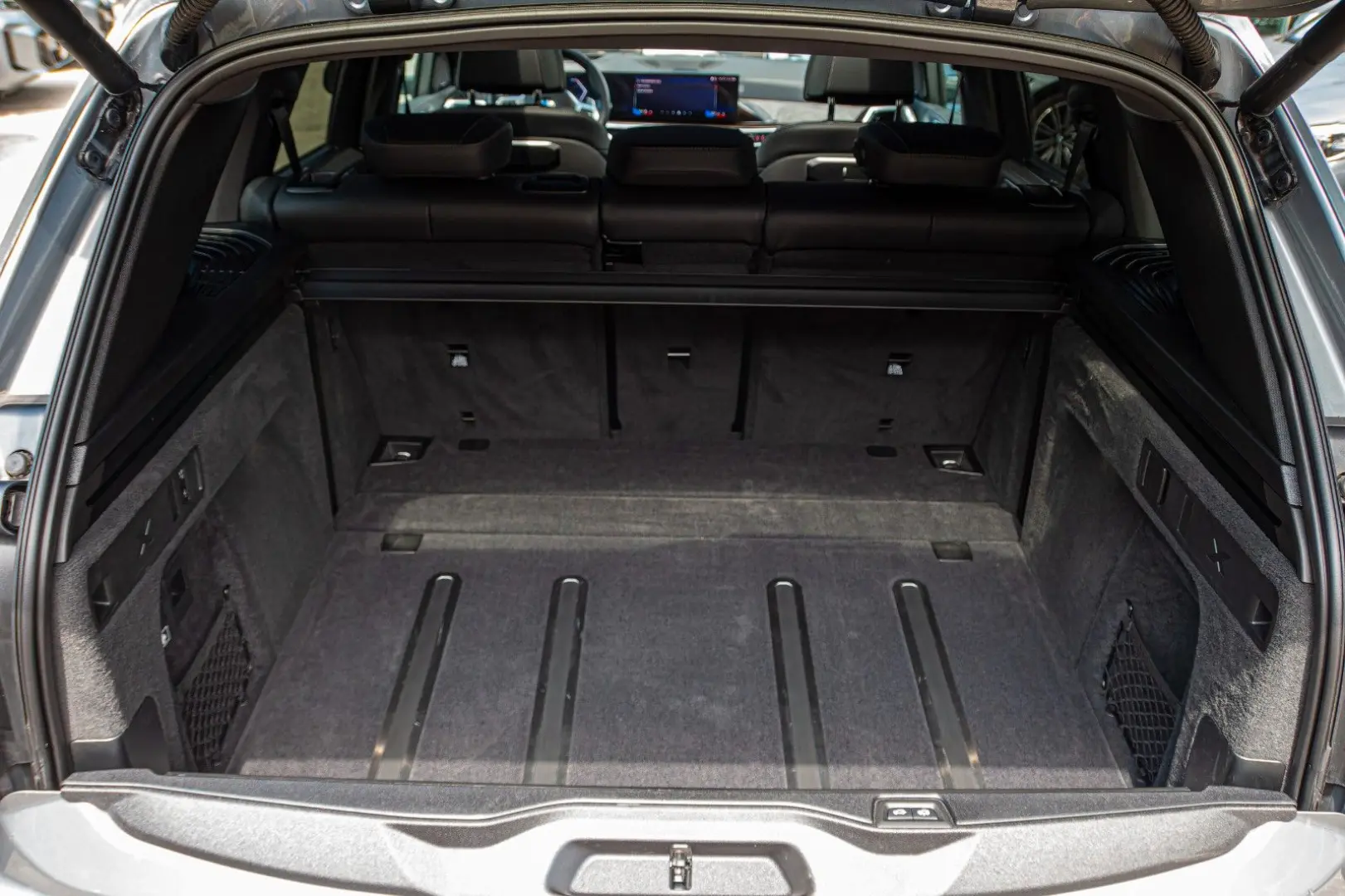 X5 30d M SPORT.DR.ASS.LUFT.SOFTC.PANO.AHK.2STÜCK