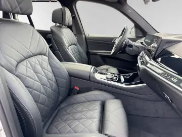 X5 xDrive40i M Sport|AHK|Pano|DA-Prof.|LC-Prof.