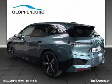 iX xDrive40 Head-Up+AHK+StHz+StKlima+Navi+ACC