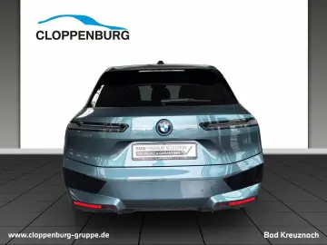 iX xDrive40 Head-Up+AHK+StHz+StKlima+Navi+ACC