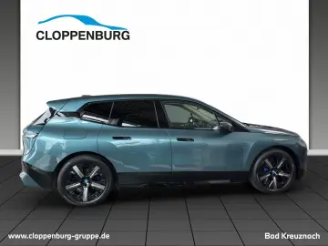 iX xDrive40 Head-Up+AHK+StHz+StKlima+Navi+ACC