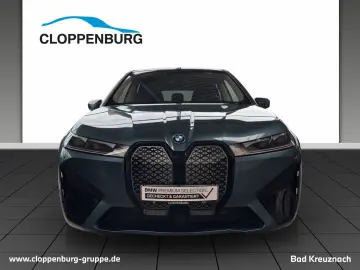 iX xDrive40 Head-Up+AHK+StHz+StKlima+Navi+ACC