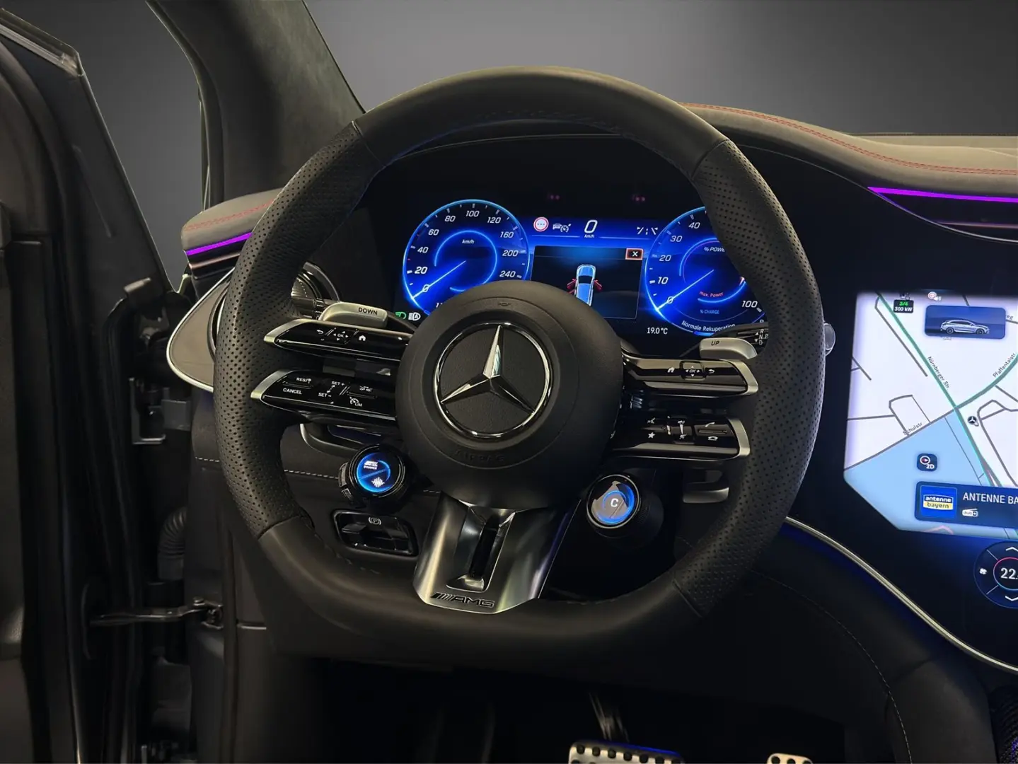EQE 43 AMG SUV 4M Airmatic*HUD*360°*Burmester+++