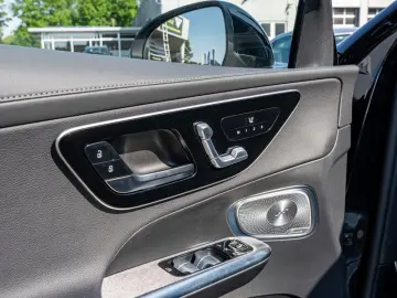 GLC 300 4M Coupé AMG-Sport/DIGITAL/360/Pano/AHK