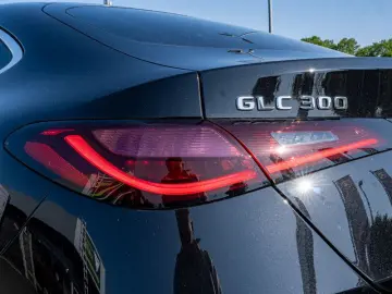GLC 300 4M Coupé AMG-Sport/DIGITAL/360/Pano/AHK