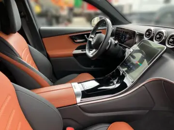 GLC 300 4MATIC Coupé AMG Night*LenkradH*Pano*AHK
