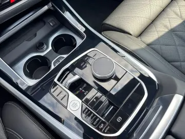 X5 xDr 40iA M SPORT PRO SoftCl,AHK,Pano,H/K