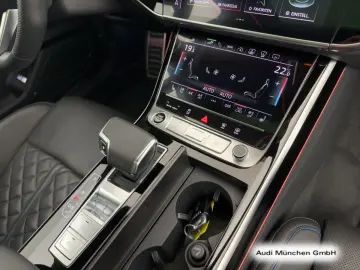 A8 60 TFSI e qu. S line Pano/RSE/DigiMatrix/B&O