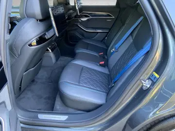 A8 60 TFSIe qu. *Dig.-Matrix*Pano*HuD*Air*B&O*