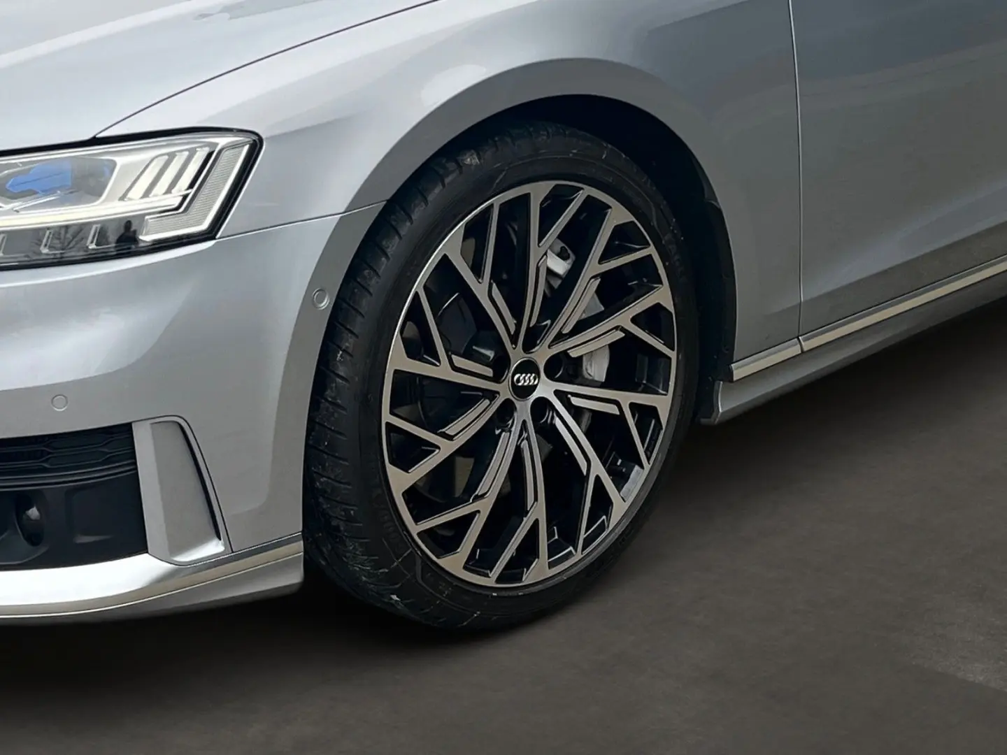 A8 60 TFSI quattro 21