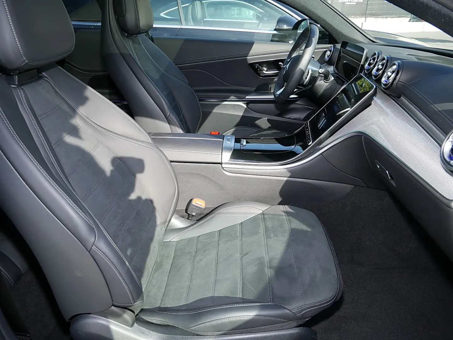 CLE 200 Coupé AMG+PANO+DIST+MEMORY+DIGITAL LIGHT
