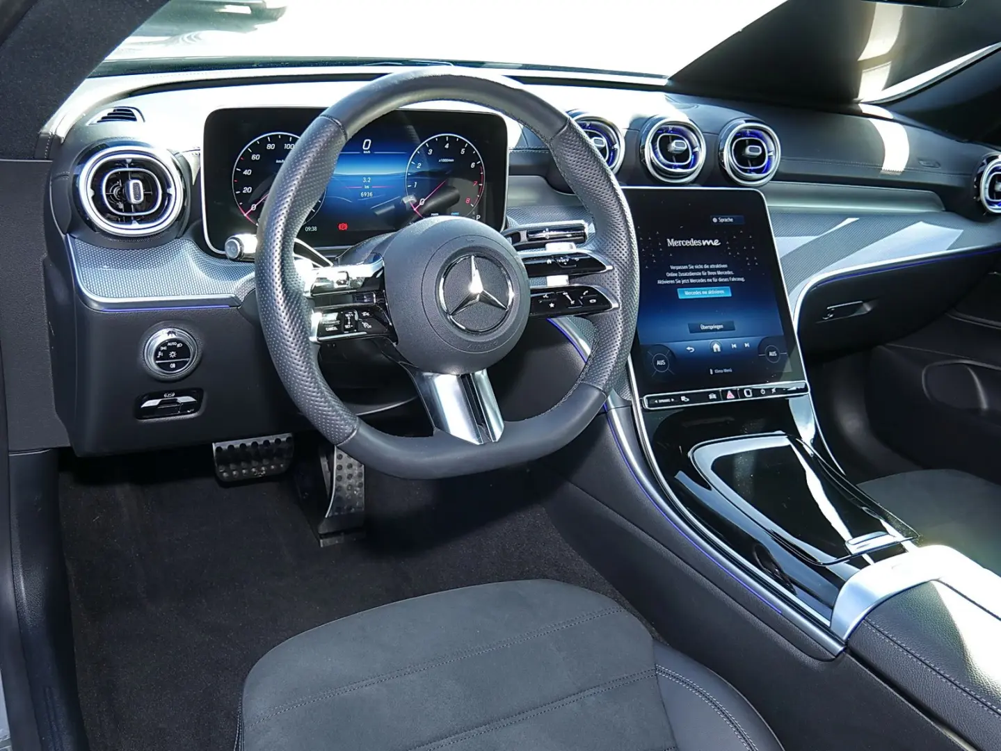 CLE 200 Coupé AMG+PANO+DIST+MEMORY+DIGITAL LIGHT