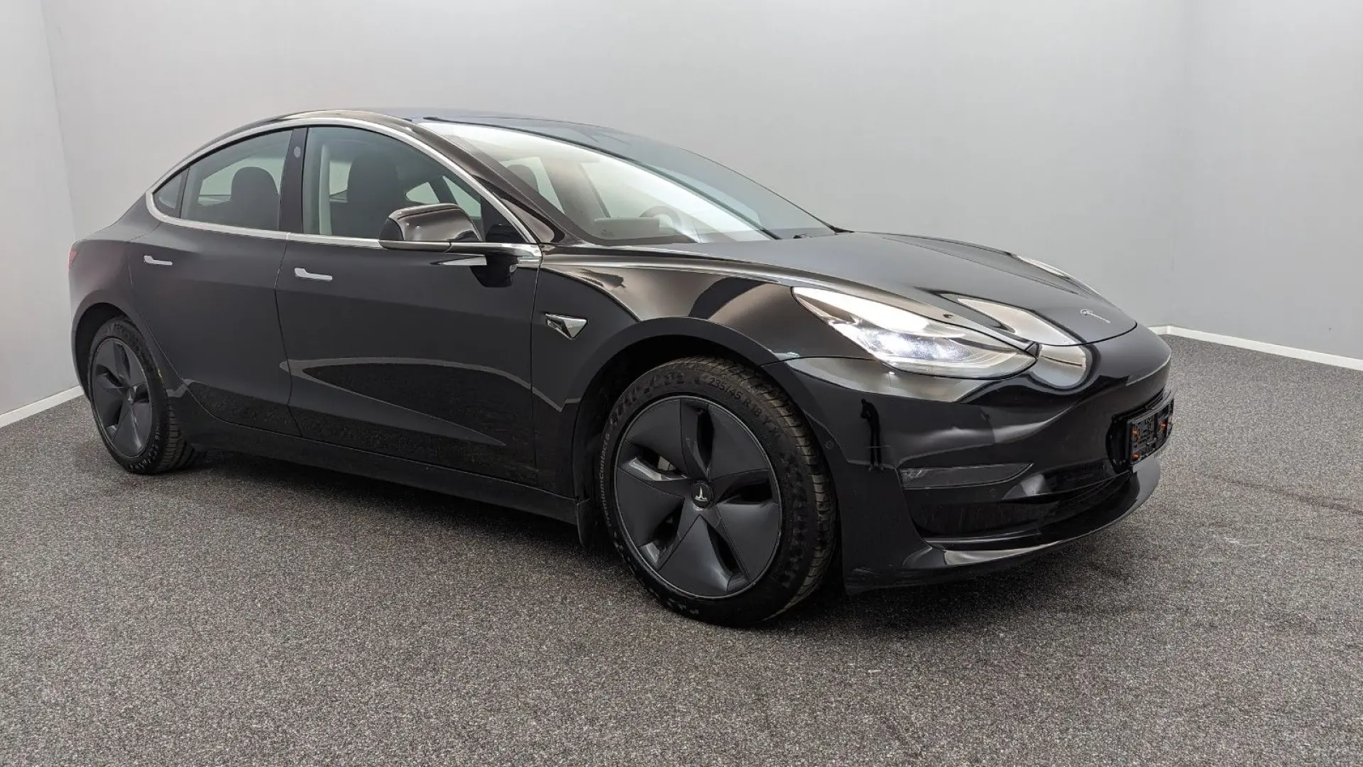 Model 3 Long Range Dual AWD*PANO*BLACK/BLACK