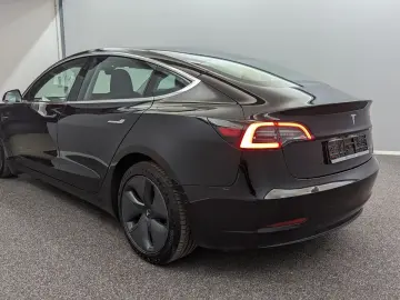 Model 3 Long Range Dual AWD*PANO*BLACK/BLACK
