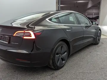 Model 3 Long Range Dual AWD*PANO*BLACK/BLACK