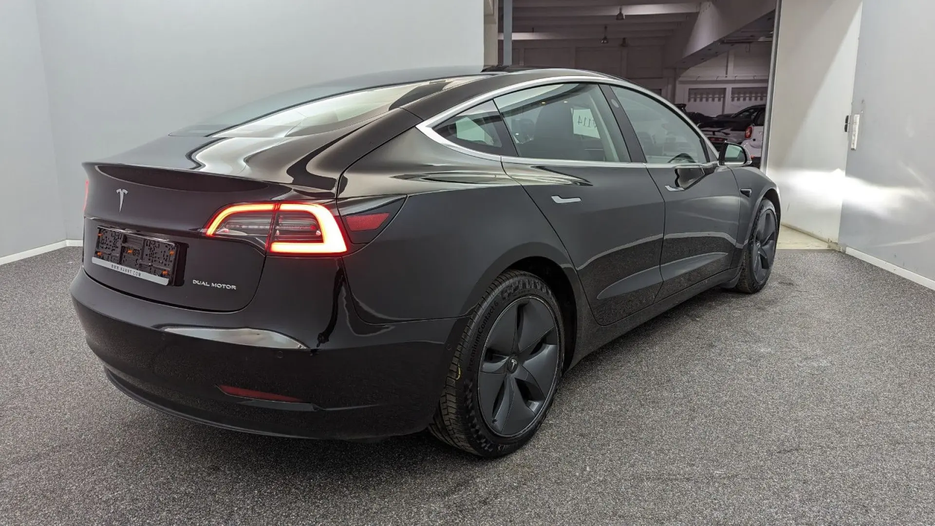 Model 3 Long Range Dual AWD*PANO*BLACK/BLACK