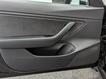 Model 3 Long Range Dual AWD*PANO*BLACK/BLACK