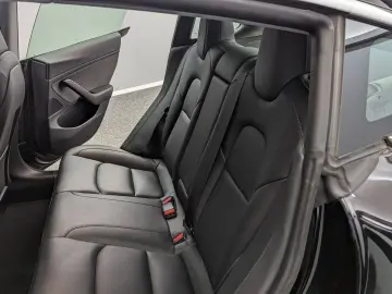 Model 3 Long Range Dual AWD*PANO*BLACK/BLACK