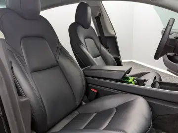 Model 3 Long Range Dual AWD*PANO*BLACK/BLACK
