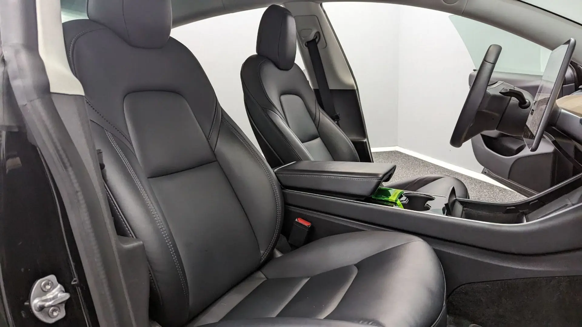 Model 3 Long Range Dual AWD*PANO*BLACK/BLACK