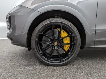 Cayenne Turbo S E-Hybrid*PANO*PCCB*MEGA