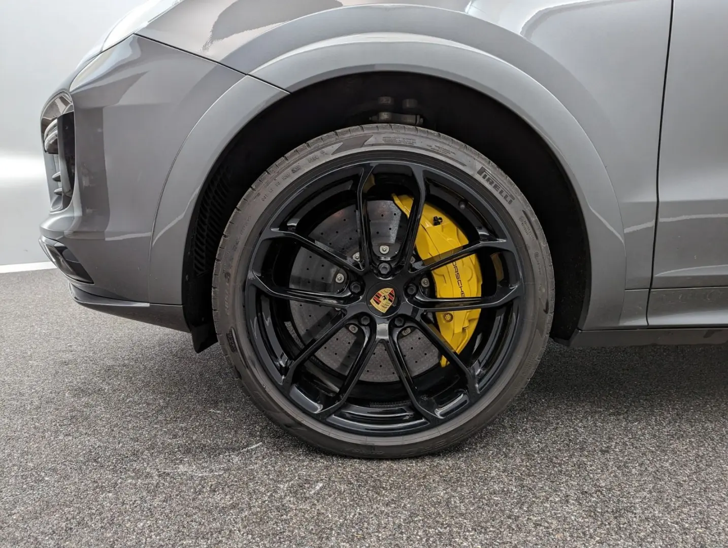 Cayenne Turbo S E-Hybrid*PANO*PCCB*MEGA