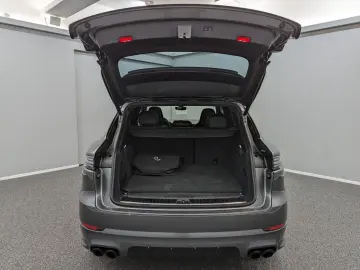 Cayenne Turbo S E-Hybrid*PANO*PCCB*MEGA
