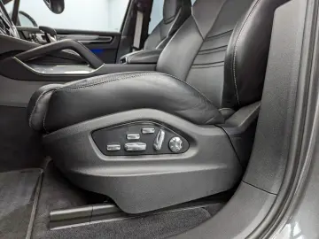 Cayenne Turbo S E-Hybrid*PANO*PCCB*MEGA