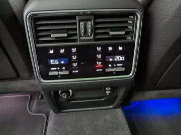 Cayenne Turbo S E-Hybrid*PANO*PCCB*MEGA