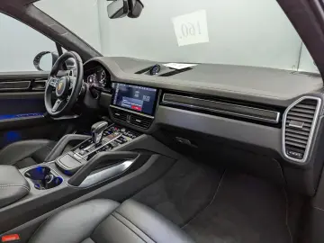 Cayenne Turbo S E-Hybrid*PANO*PCCB*MEGA