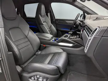 Cayenne Turbo S E-Hybrid*PANO*PCCB*MEGA