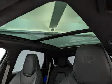Cayenne Turbo S E-Hybrid*PANO*PCCB*MEGA