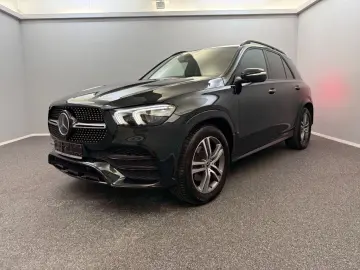 GLE 400d AMG 2x SMARAGD PANO BURM MEMO STD-HZG