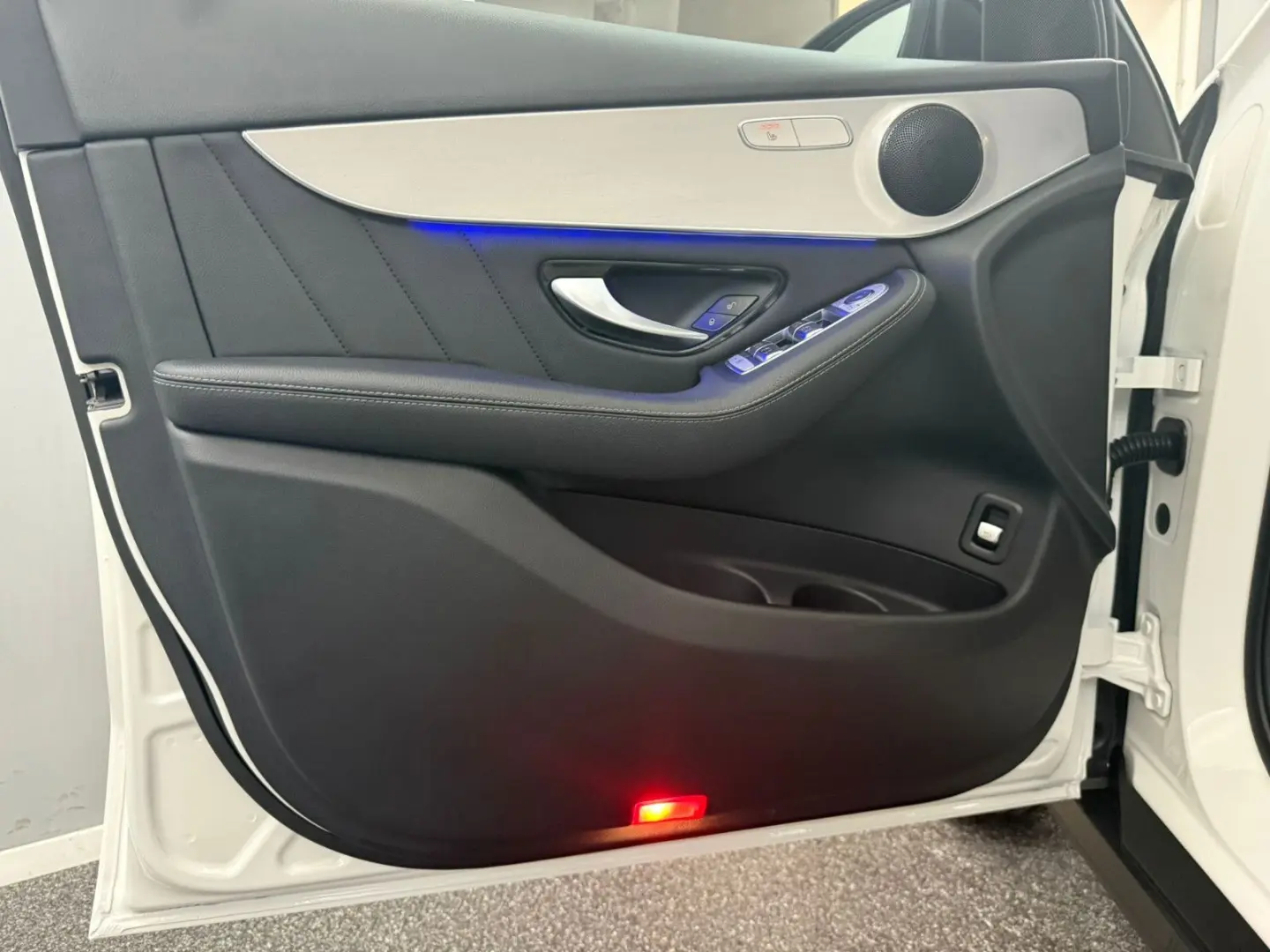 GLC 300de 4M AMG-LINE WIDE*ACC*PANO*AHK*BEAM