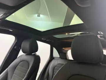 GLC 300de 4M AMG-LINE WIDE*ACC*PANO*AHK*BEAM
