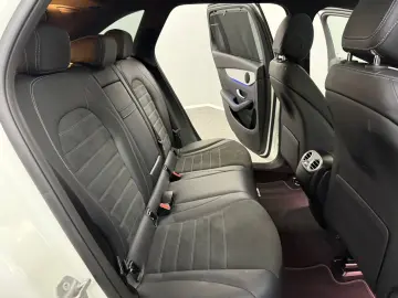GLC 300de 4M AMG-LINE WIDE*ACC*PANO*AHK*BEAM