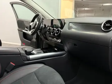 GLA 250e AMG LINE KAM*WIDE*LED*CARPLAY*1-HAND